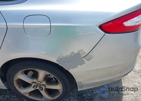 2013 Ford Fusion Se z USA, uszkodzony, nr VIN 3FA6P0H70DR354460